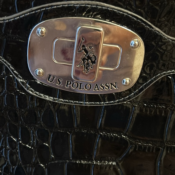 - US Polo Assn black patent vinyl bag - Picture 4 of 11